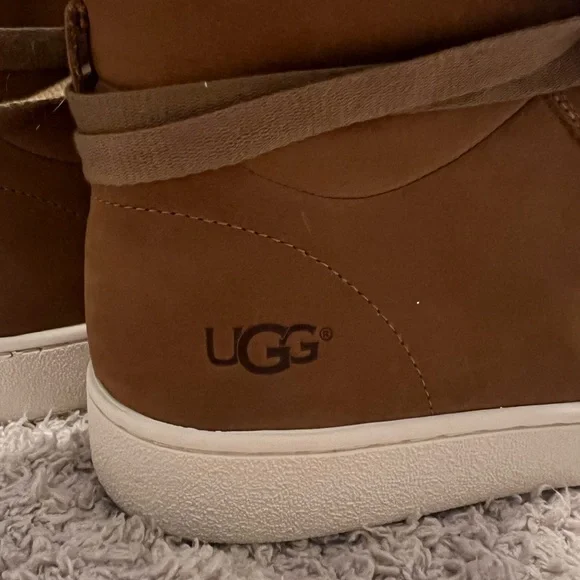 Genuine Ugg Starlyn in Chestnut - Picture 4 of 8